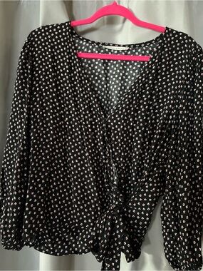 Abercrombie & Fitch Black Floral Tie-Front Top